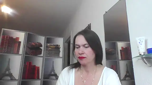 Snapshot of Selena_Moo chatting on 05/31/26, 01:18 Selena Moo online show from 05/31/26, 01:18