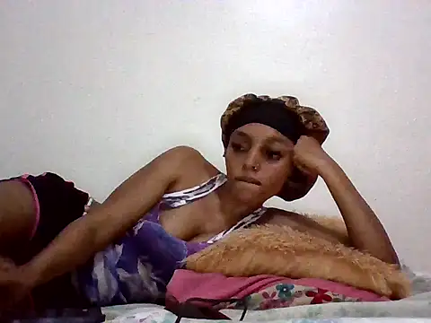 Zurii  online show from 04/15/26, 04:14