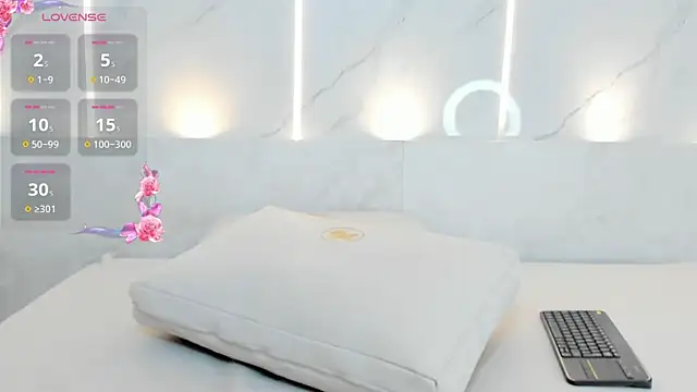 kate bould  online show from 03/27/26, 03:12