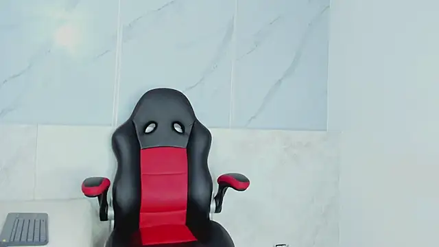 kate bould  online show from 04/06/26, 04:46