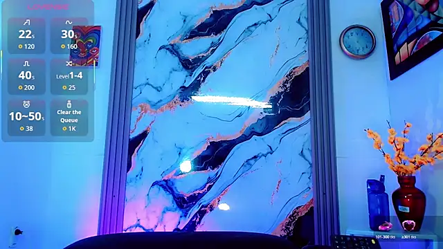 Snapshot of Mia_Colucci- chatting on 04/13/26, 11:48 Mia Colucci- online show from 04/13/26, 11:48