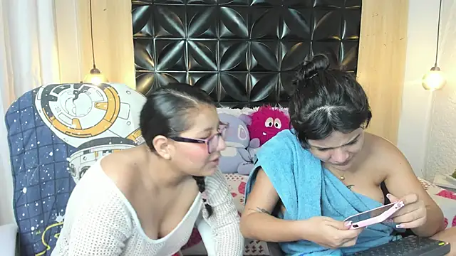 Snapshot of Rapthalia_ chatting on 04/14/26, 05:57 Rapthalia online show from 04/14/26, 05:57