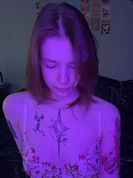 VelvetBlossom online show from 05/11/26, 03:18