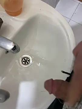 Snapshot of yassineamri chatting on 03/22/26, 12:52 yassineamri online show from 03/22/26, 12:52