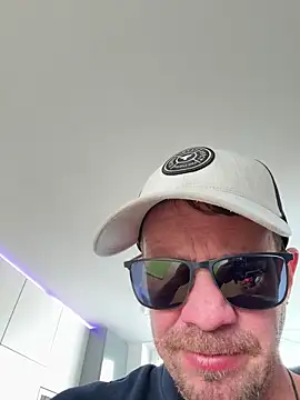 stefhart online show from 03/30/26, 07:42