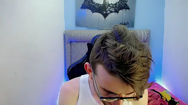 Snapshot of Dani_high chatting on 04/15/26, 12:34 Dani high online show from 04/15/26, 12:34