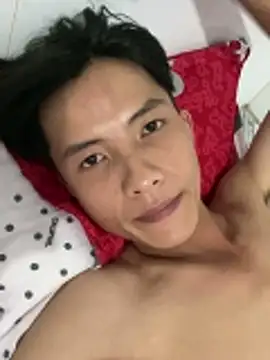 Nguyencuong1999 online show from 04/02/26, 10:24