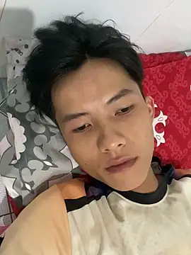 Nguyencuong1999 online show from 04/04/26, 05:06