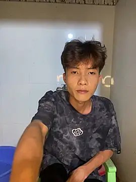 Nguyencuong1999 online show from 06/02/26, 01:13