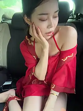 kiki-chloe online show from 04/13/26, 07:25