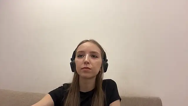 TanjaBrounson online show from 03/23/26, 01:15