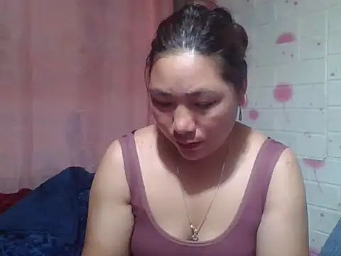 Hena   online show from 04/04/26, 07:17