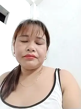 Moubie1 online show from 04/01/26, 01:41