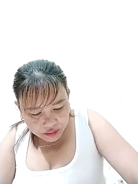 Moubie1 online show from 04/10/26, 01:16