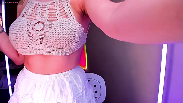 Elly  Green online show from 04/09/26, 02:11