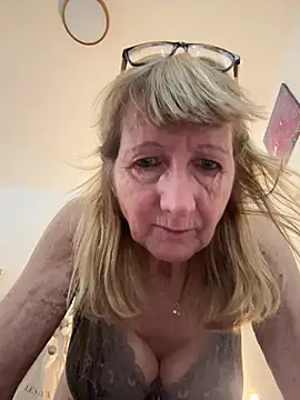 MatureKim online show from 03/30/26, 01:56