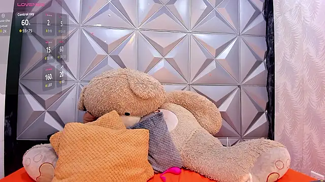 SofiLatina1 online show from 03/21/26, 11:04