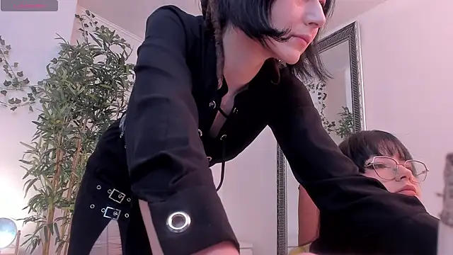 mira0 0 online show from 04/02/26, 05:54