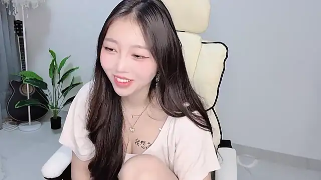 Yukiy8877 online show from 03/31/26, 11:10