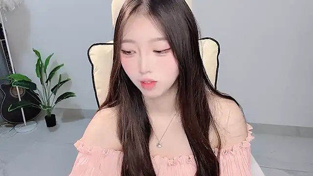 Yukiy8877 online show from 04/05/26, 10:40