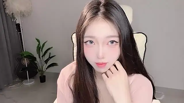 Yukiy8877 online show from 04/06/26, 10:00