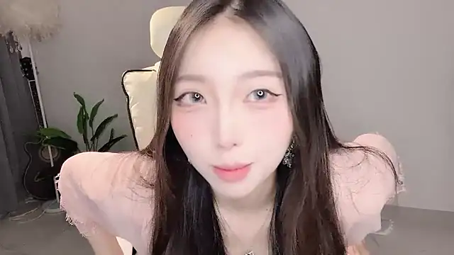 Yukiy8877 online show from 04/07/26, 11:21