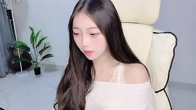 Yukiy8877 online show from 04/11/26, 11:25