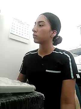 Sexy sara outdoorss online show from 04/10/26, 04:12