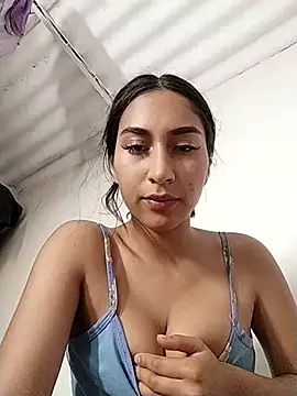 Sexy sara outdoorss online show from 04/15/26, 03:35