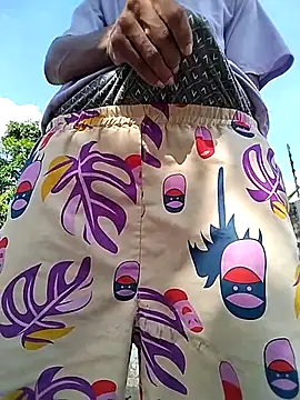 spittermasterpig1 online show from 03/29/26, 08:42