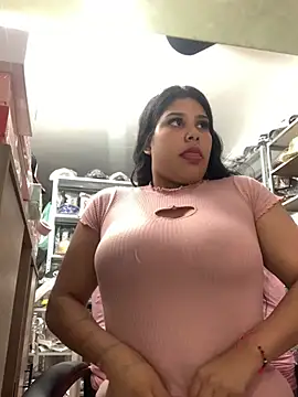 venuslaferte  online show from 03/21/26, 12:32