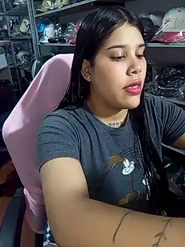 venuslaferte  online show from 04/08/26, 02:44