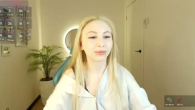 Snapshot of SugarLeash chatting on 04/03/26, 02:09 SugarLeash online show from 04/03/26, 02:09