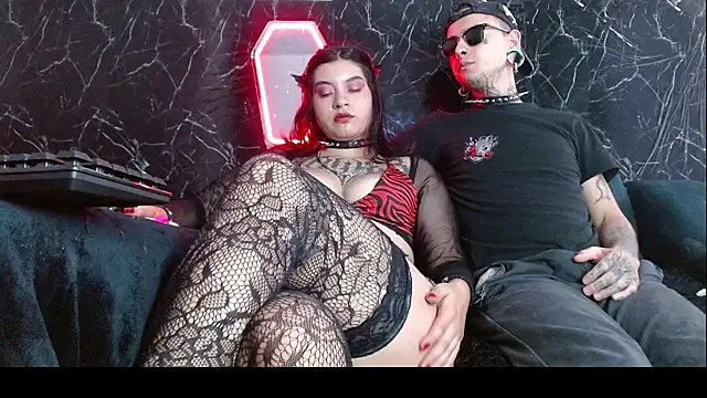 Raw velvet online show from 05/25/26, 10:05