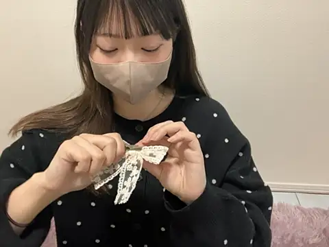 y-u-r-a-33 online show from 03/28/26, 03:39