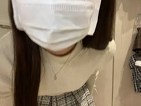 y-u-r-a-33 online show from 04/06/26, 08:26