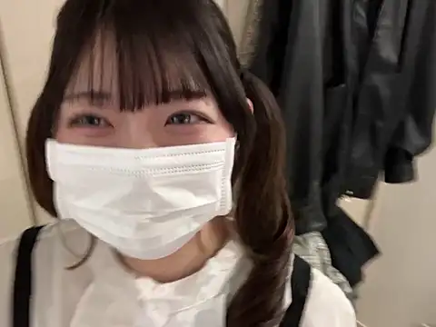 y-u-r-a-33 online show from 04/07/26, 07:42