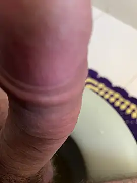 RafaelSilvaaa online show from 04/05/26, 11:29