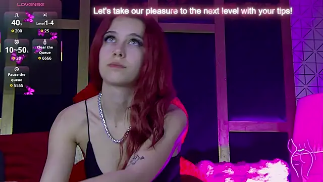 ArianaaFoxy online show from 04/14/26, 02:12