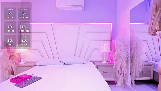 Snapshot of khathieeBelle chatting on 04/10/26, 05:50 khathieeBelle online show from 04/10/26, 05:50