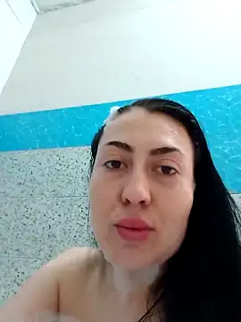 regina6125 online show from 04/13/26, 06:52