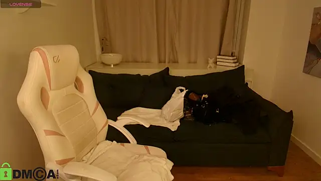 Stacy Tyler online show from 04/13/26, 03:34