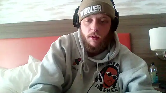 alejandro69420 online show from 04/06/26, 07:37