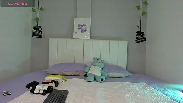 Khalessy j online show from 03/25/26, 08:48