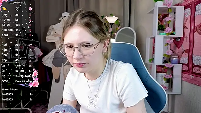 Snapshot of Swagline chatting on 03/26/26, 02:11 Swagline online show from 03/26/26, 02:11