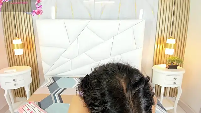 annigarcya online show from 04/15/26, 07:10