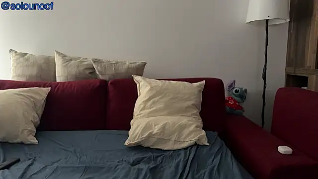 SoloUno0 online show from 07/15/26, 07:57