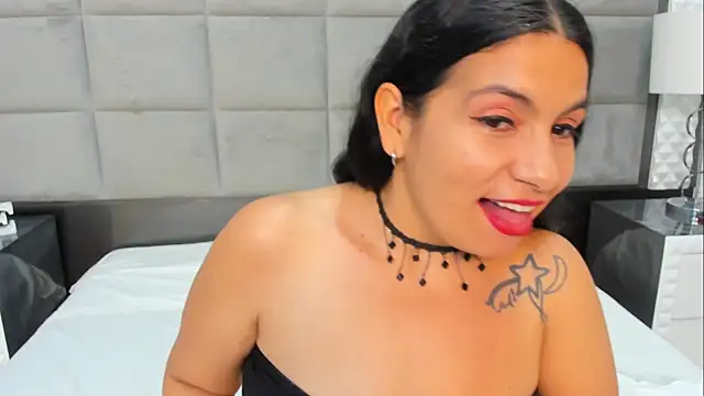 Snapshot of DianaSheren chatting on 04/06/26, 07:48 DianaSheren online show from 04/06/26, 07:48