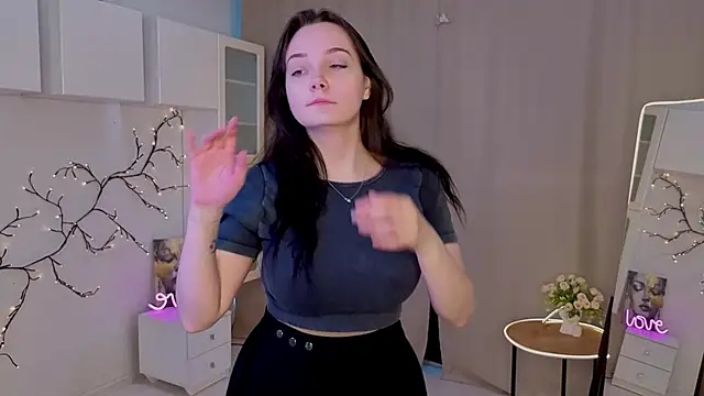 KaraNeagle online show from 03/30/26, 06:14