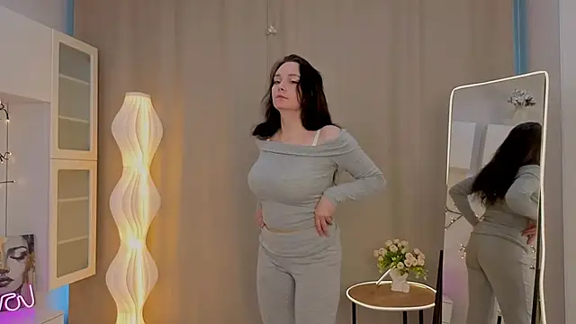 KaraNeagle online show from 04/01/26, 06:25